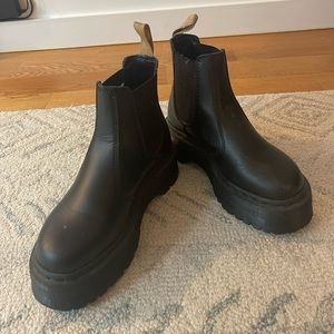 Doc marten platform chelsea boots - lightly worn